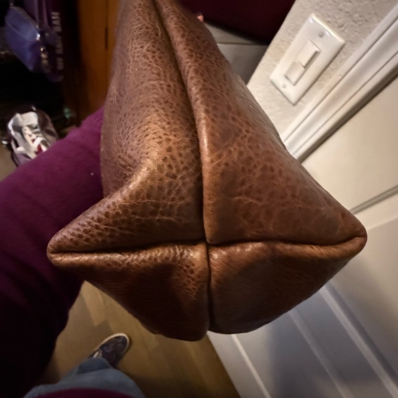 TWO-TEXTURED NUTMEG medium Classic tote - Portland Leather - EUC - Picture 3 of 7